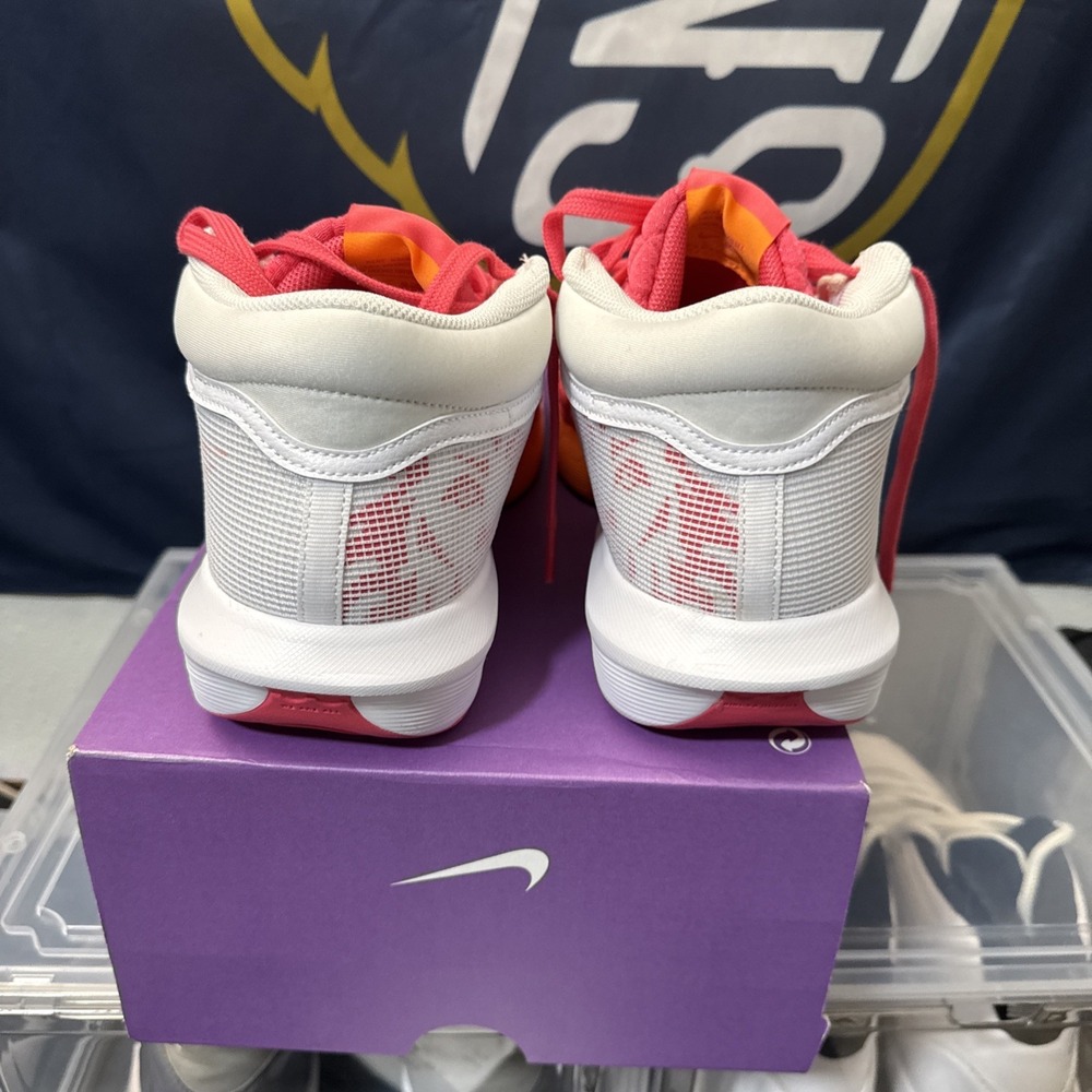 Nike Lebron Witness 8 Dunkin Donuts Edition Men 11.5 Basketball Shoe Fb2239-104 View 5